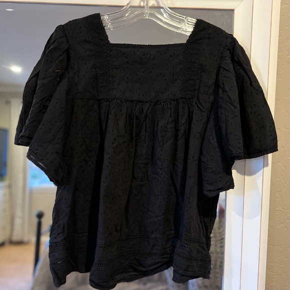 GAP Butterfly Wing Summer Top - Picture 4 of 16